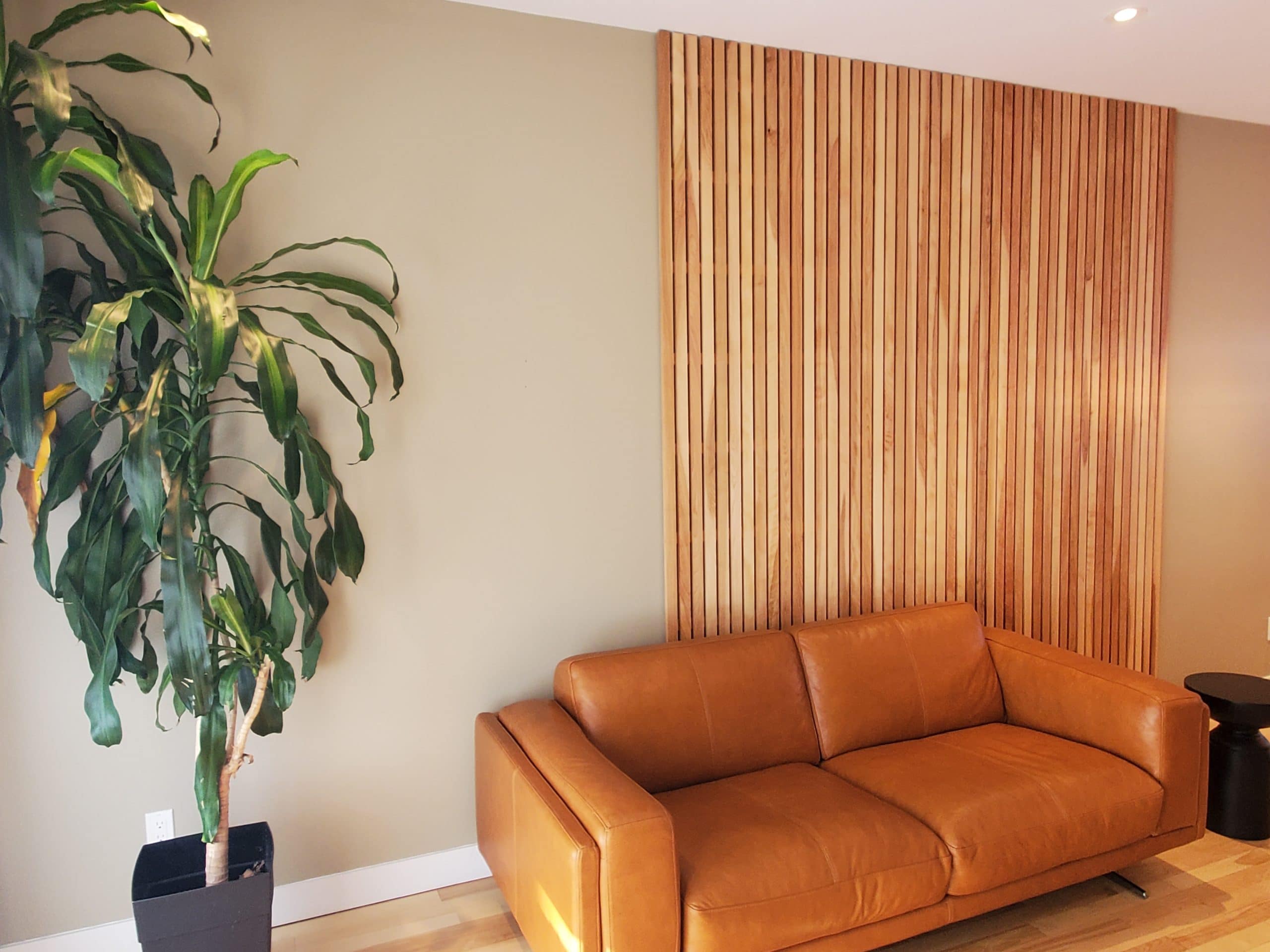 Murs en Lattes de Bois Verticales Vertika Design