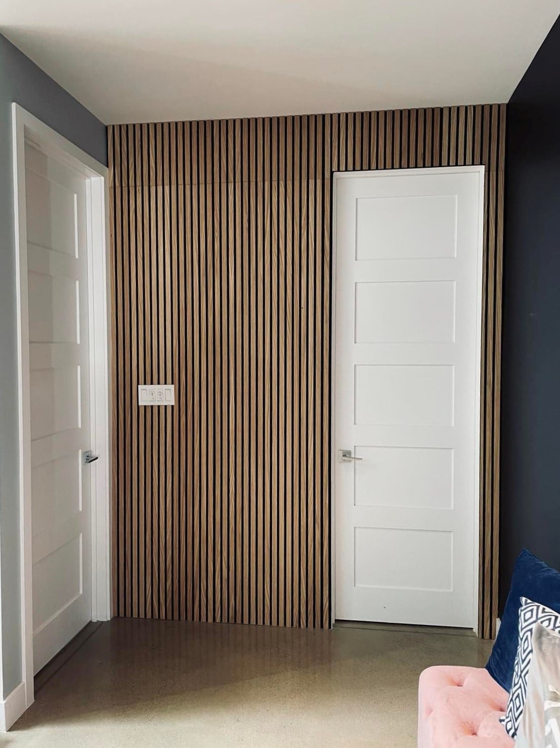 Murs en Lattes de Bois Verticales Vertika Design